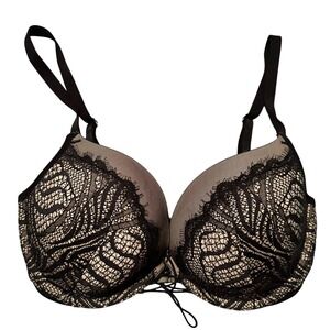 Victoria's Secret  Victoria's Secret Very Sexy Push-Up Pigeonnant Black Lace 34B